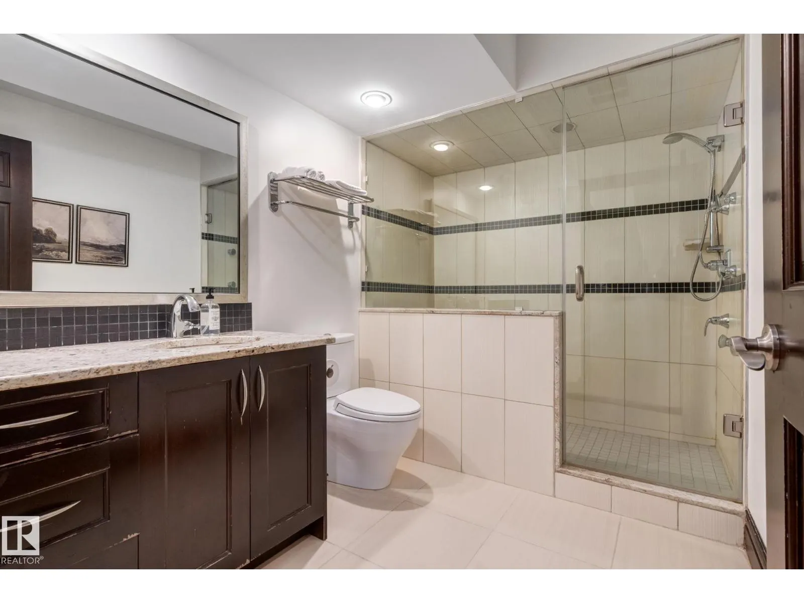 1840 Westmount BV