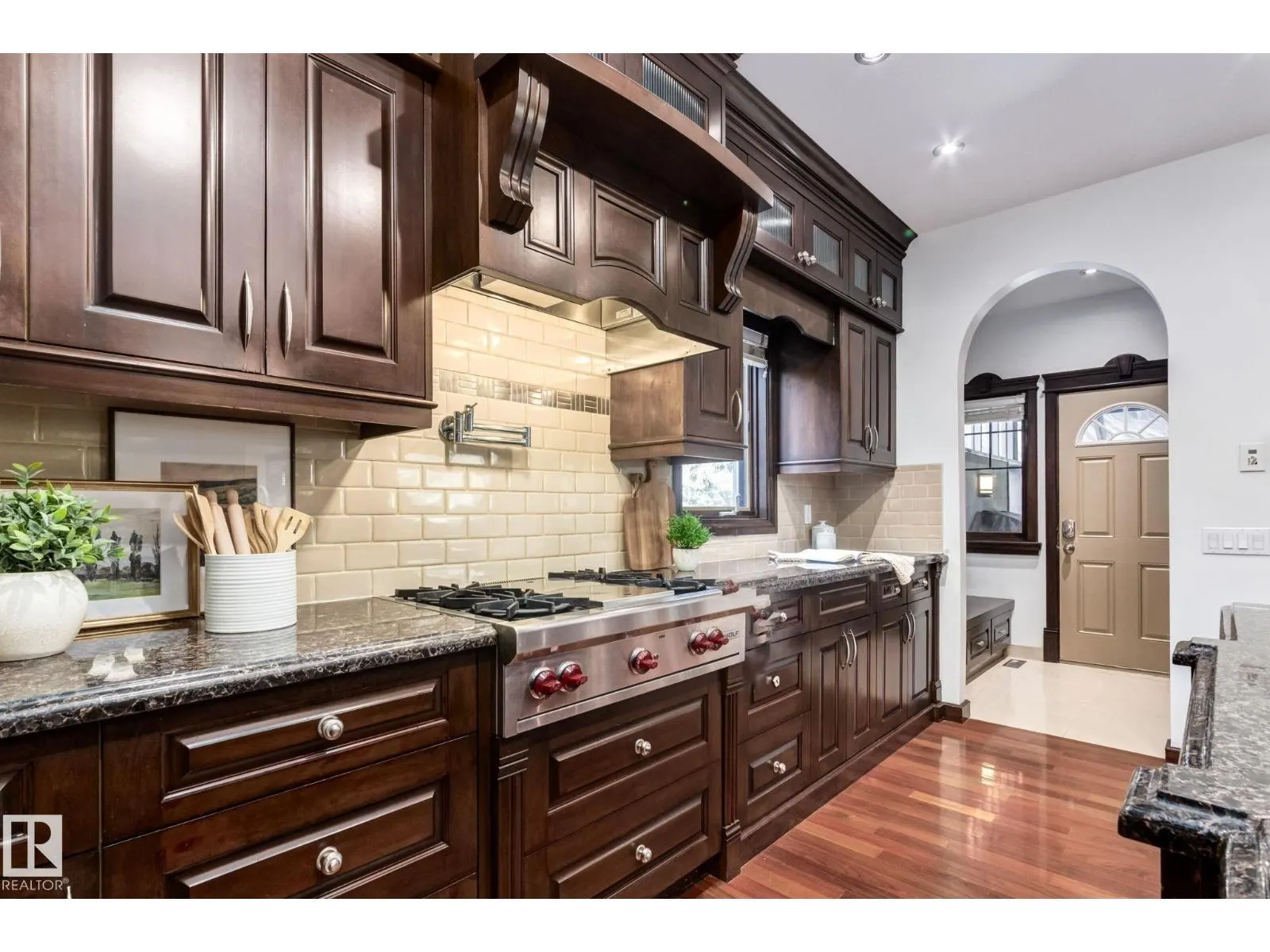 1840 Westmount BV