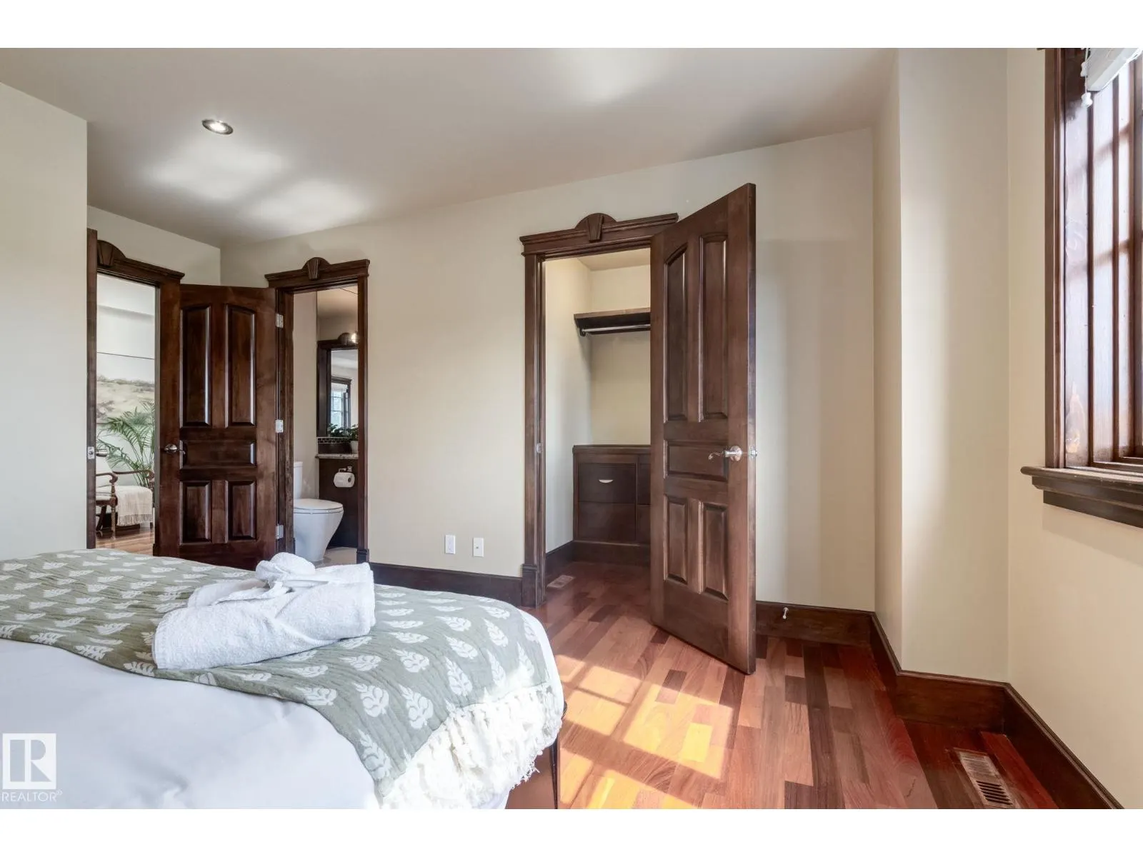 1840 Westmount BV