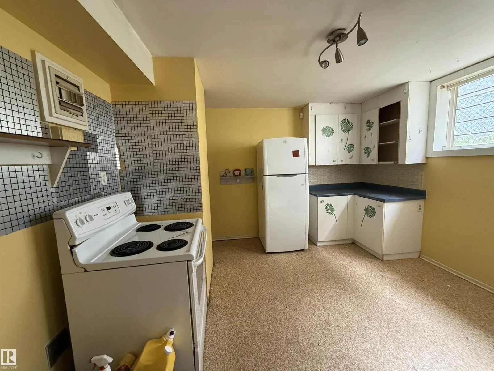 11825 67 ST NW
