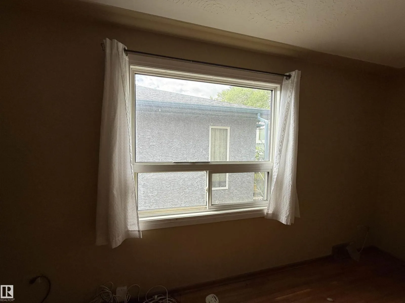 11825 67 ST NW