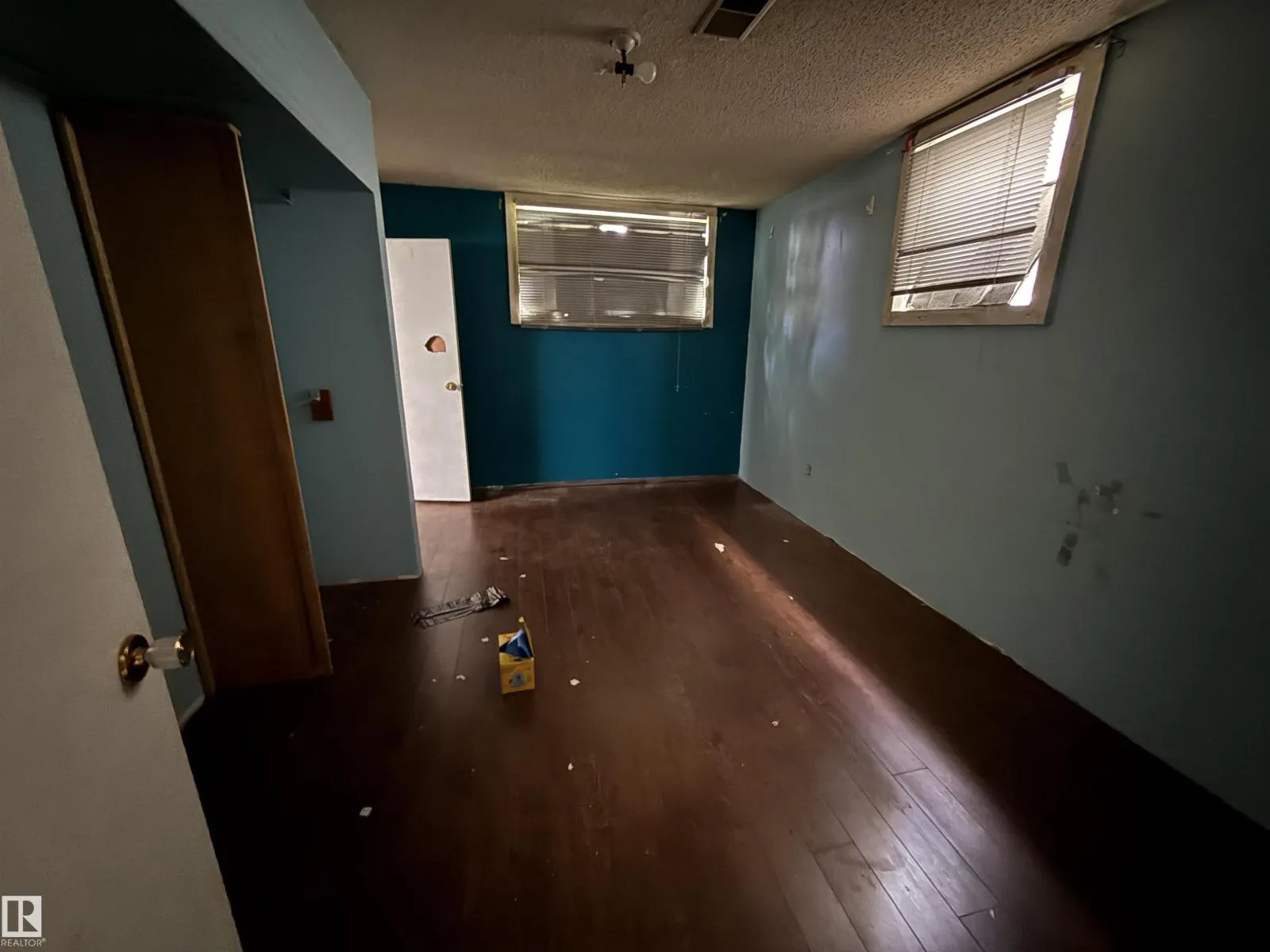 11825 67 ST NW