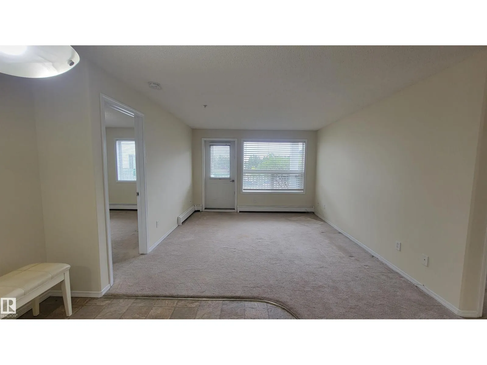 #323 13625 34 ST NW