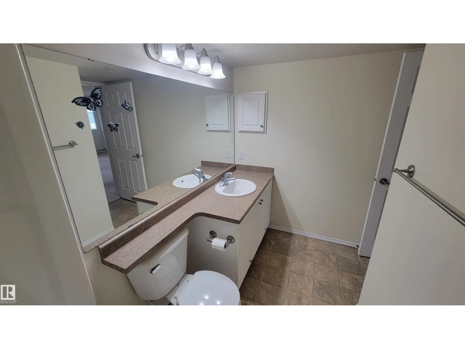 #323 13625 34 ST NW