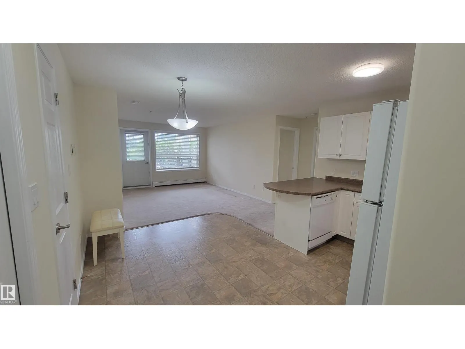 #323 13625 34 ST NW