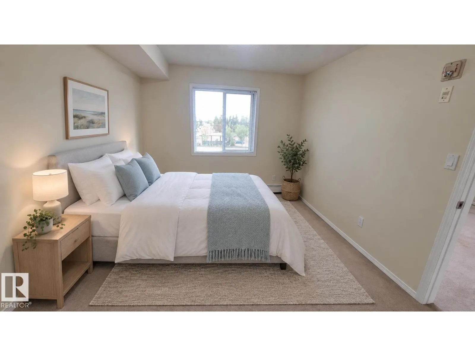 #323 13625 34 ST NW