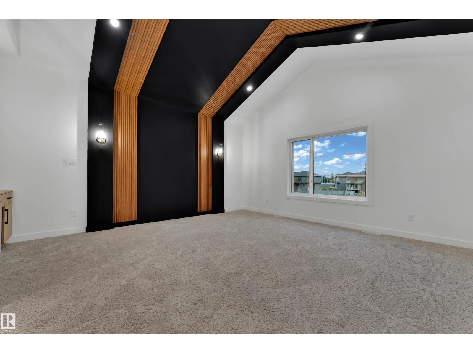 32 Grayson GR
