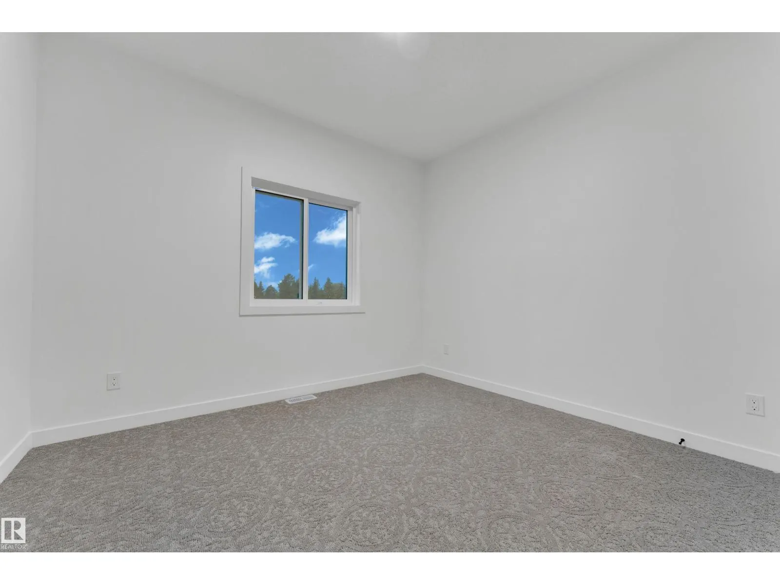 32 Grayson GR