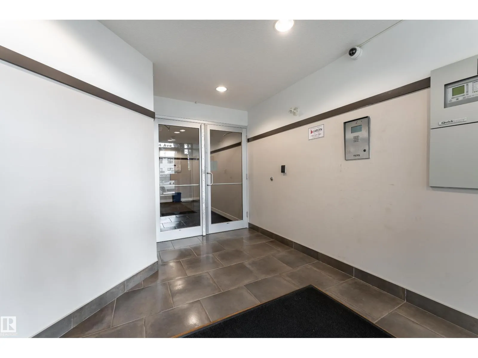 #204 9908 84 AV NW