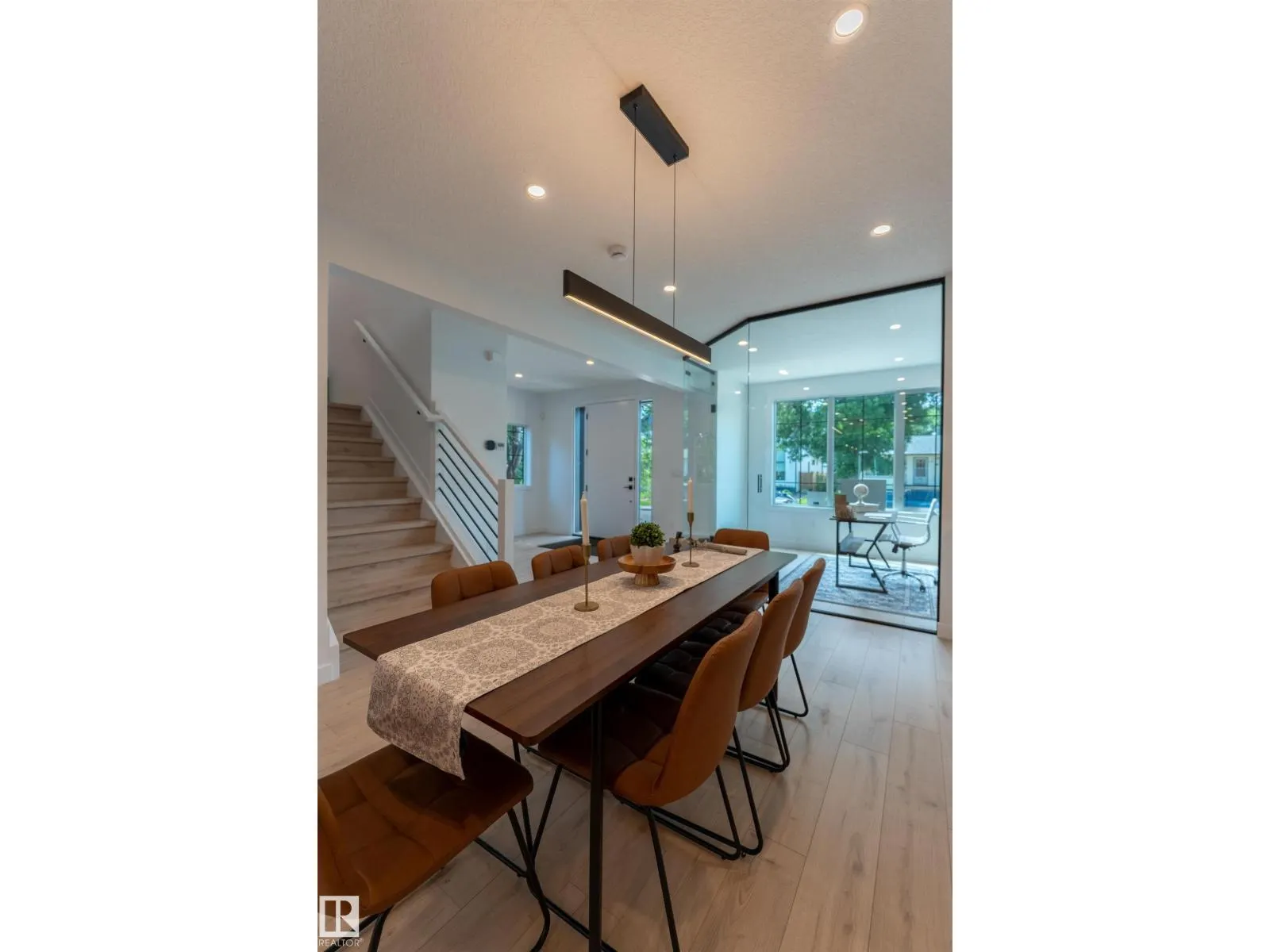 11121 51 ST NW