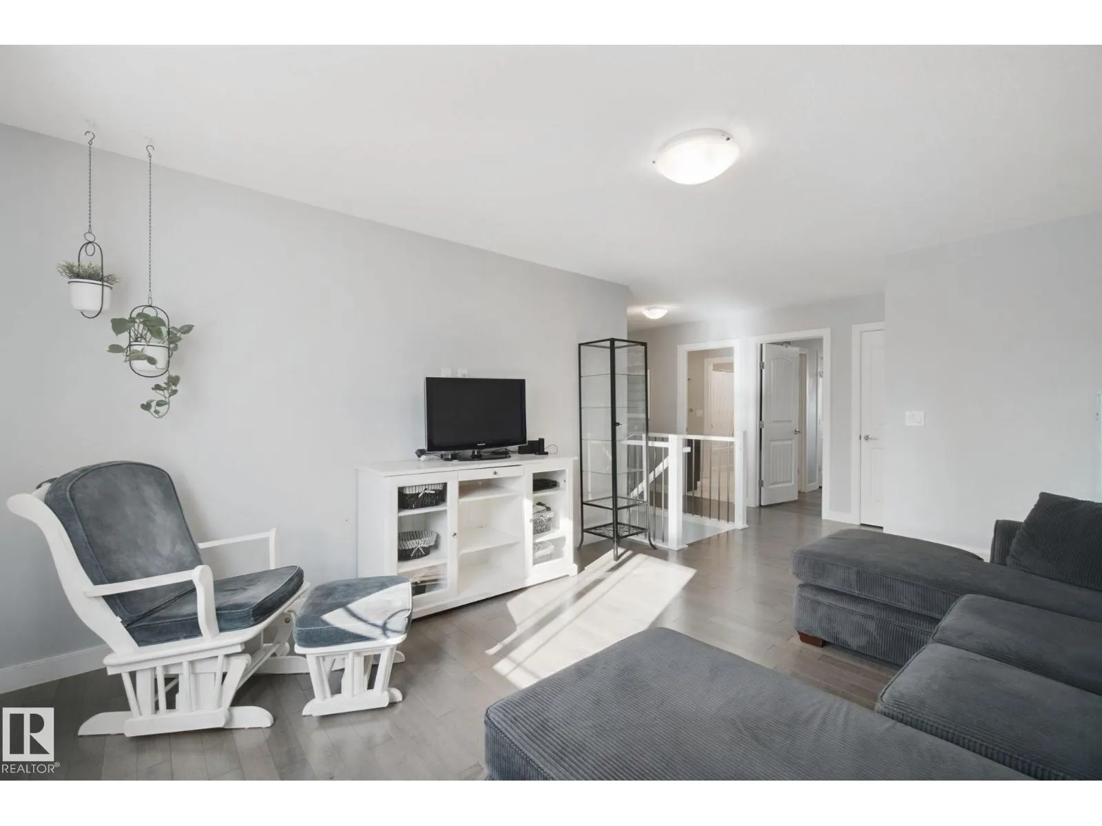 129 RIDEAU CR