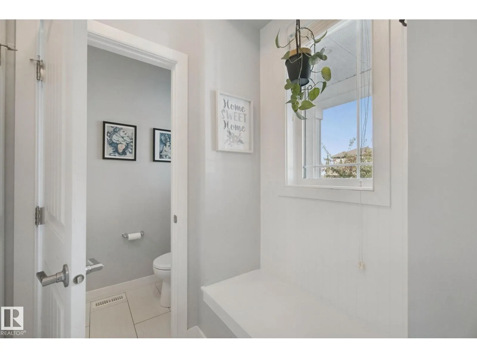 129 RIDEAU CR