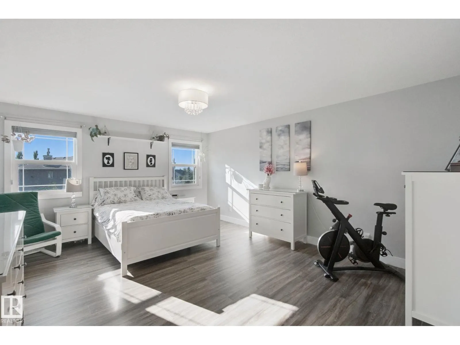 129 RIDEAU CR