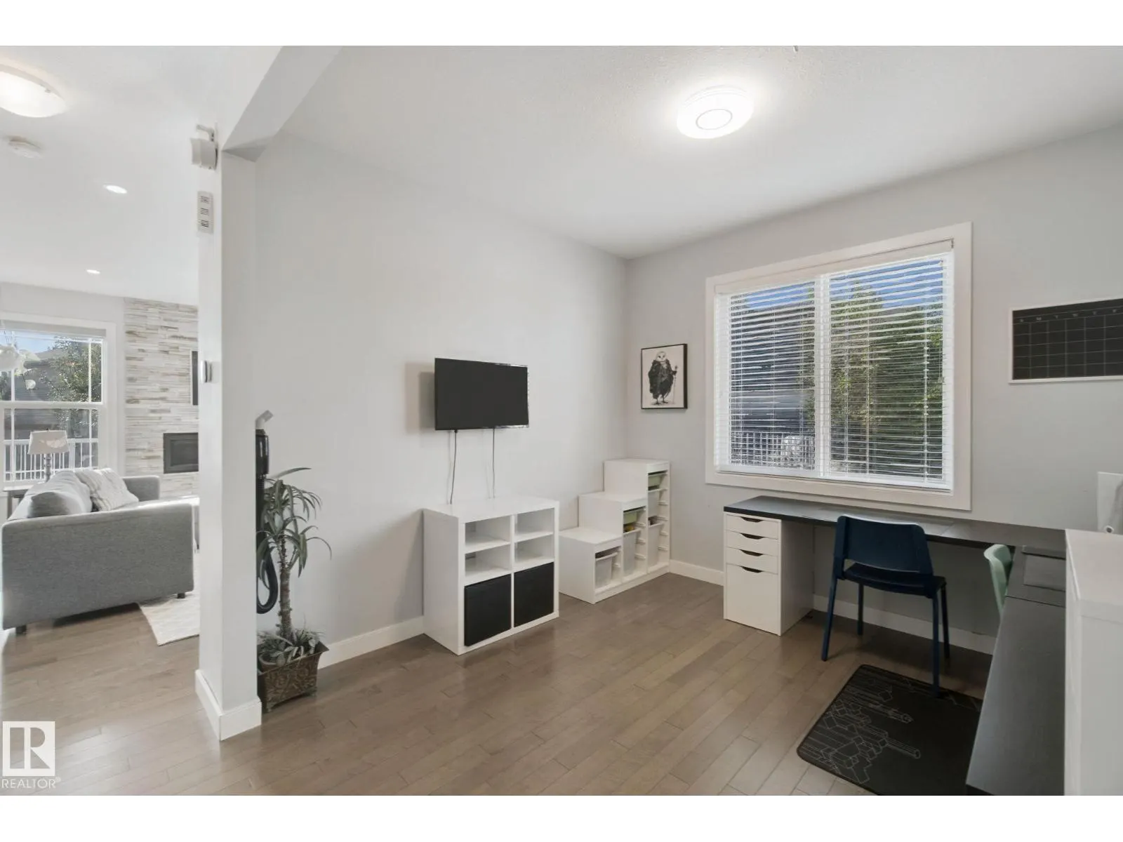 129 RIDEAU CR