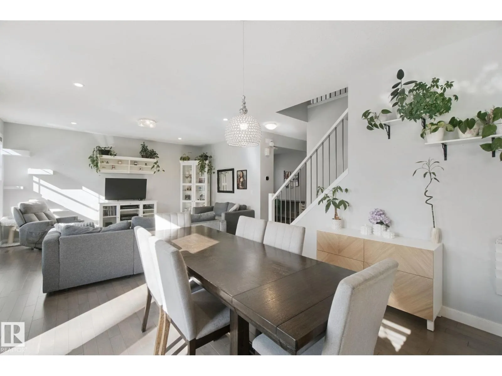 129 RIDEAU CR