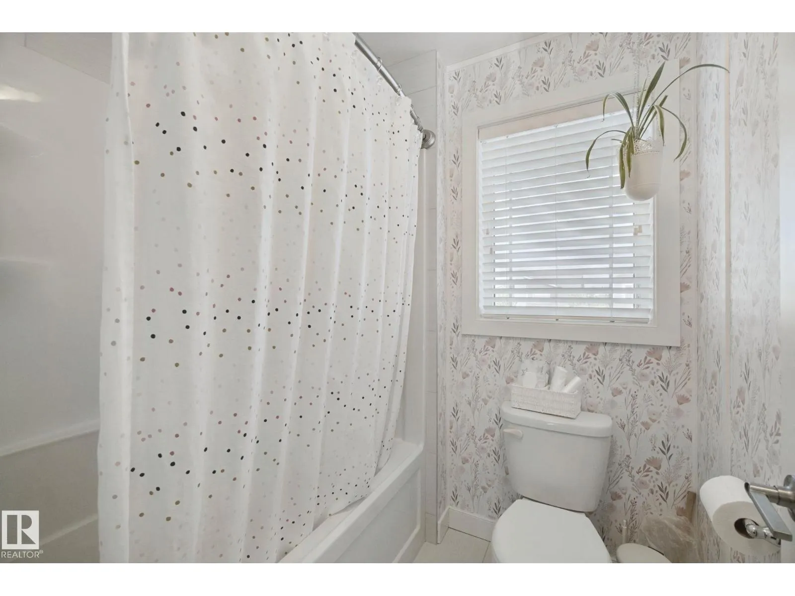 129 RIDEAU CR