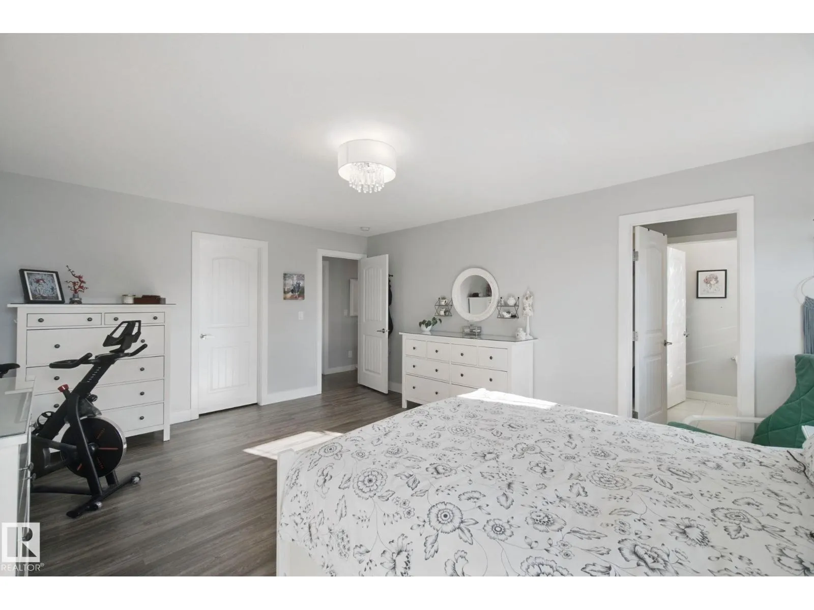 129 RIDEAU CR