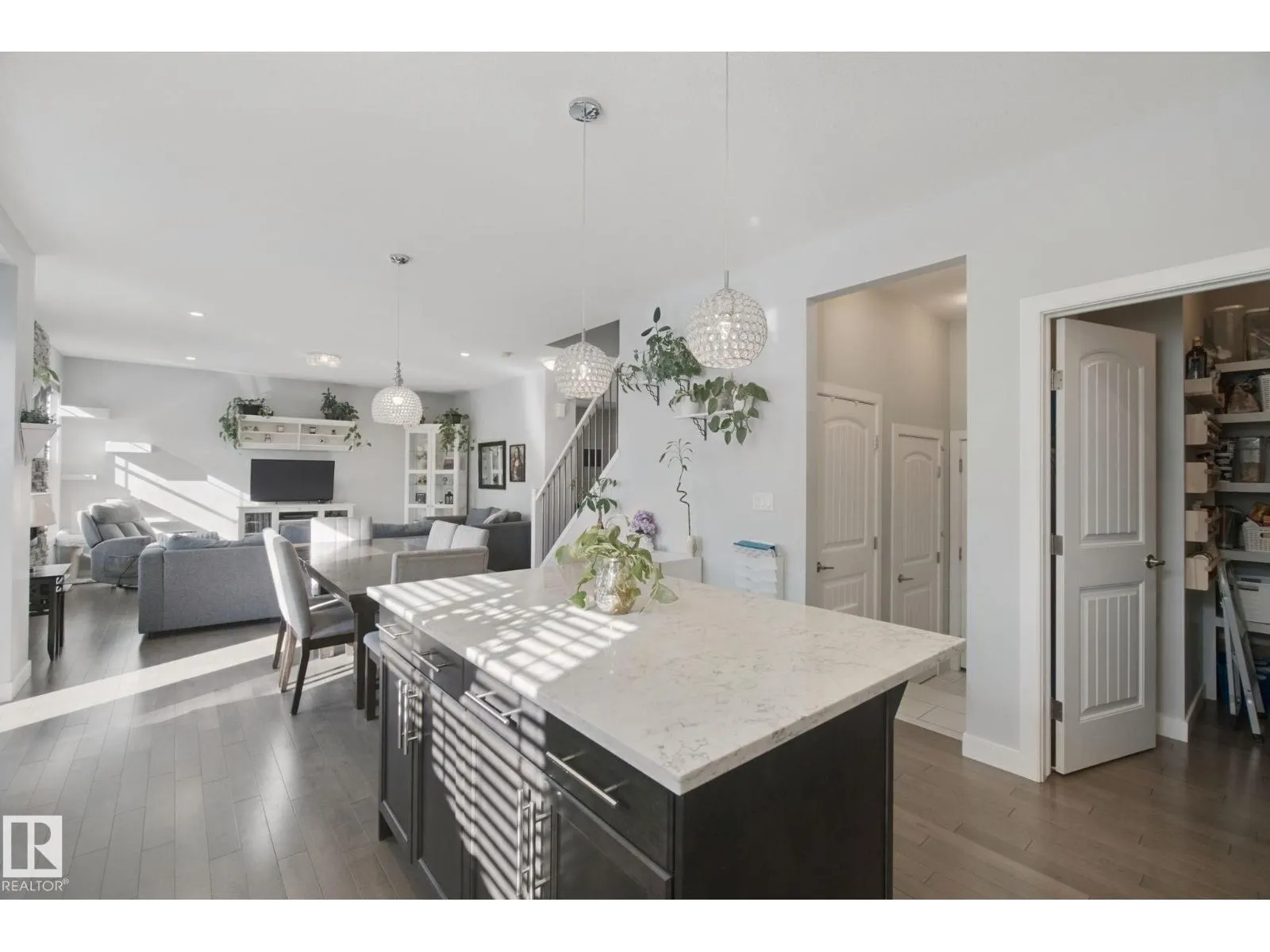 129 RIDEAU CR