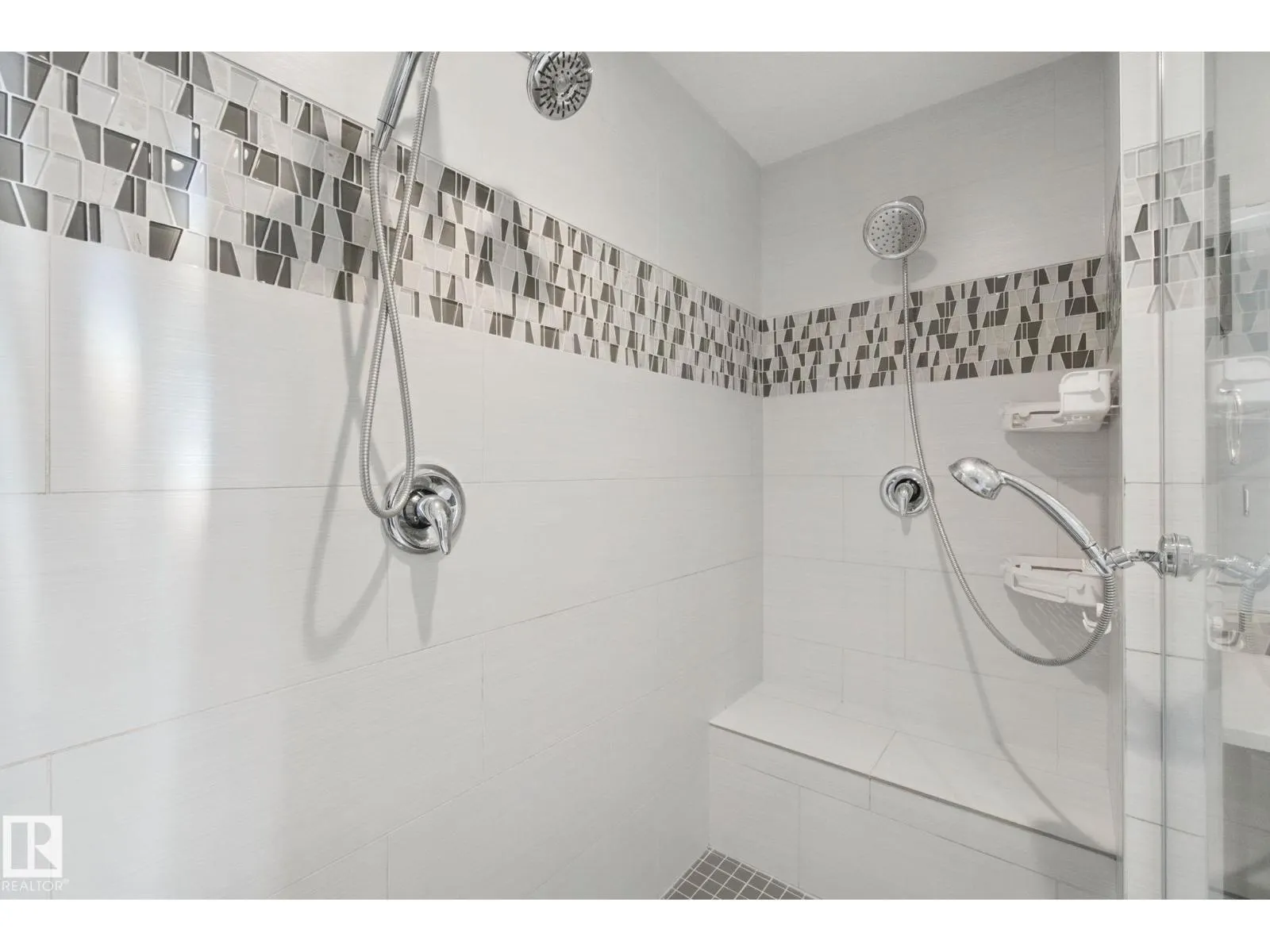 129 RIDEAU CR