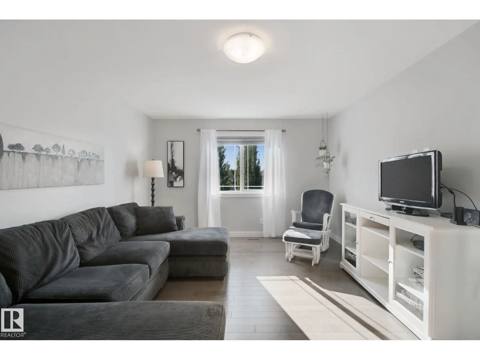 129 RIDEAU CR