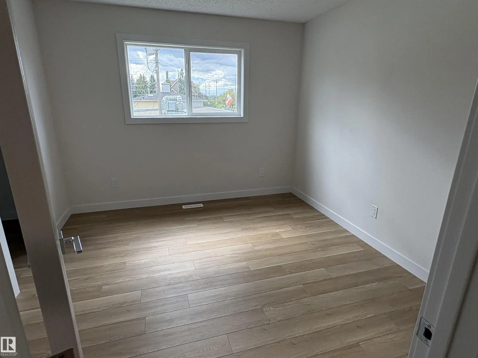 4843 115 AV NW