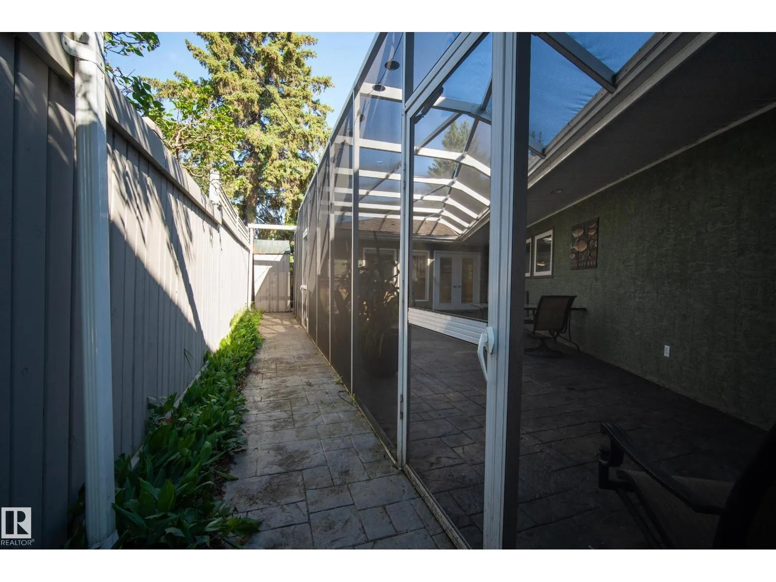 11603 72 AV NW