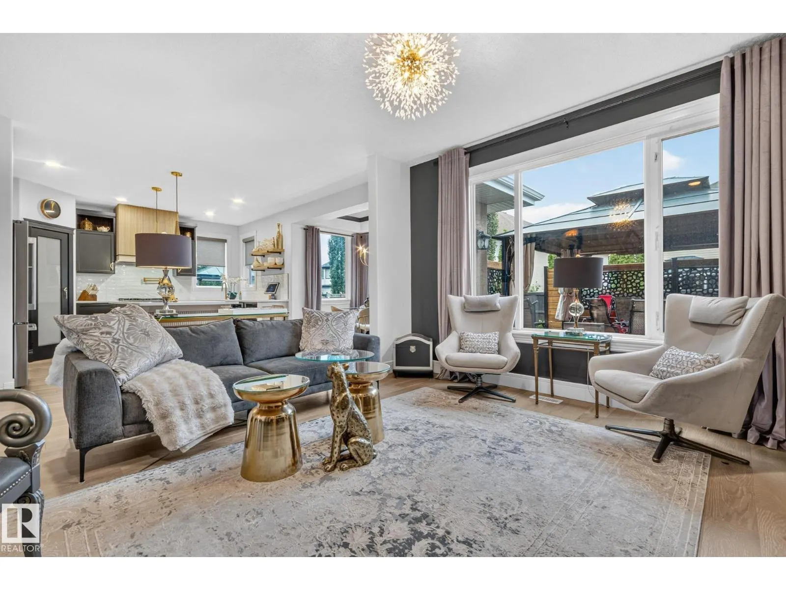 3102 Montrose BV