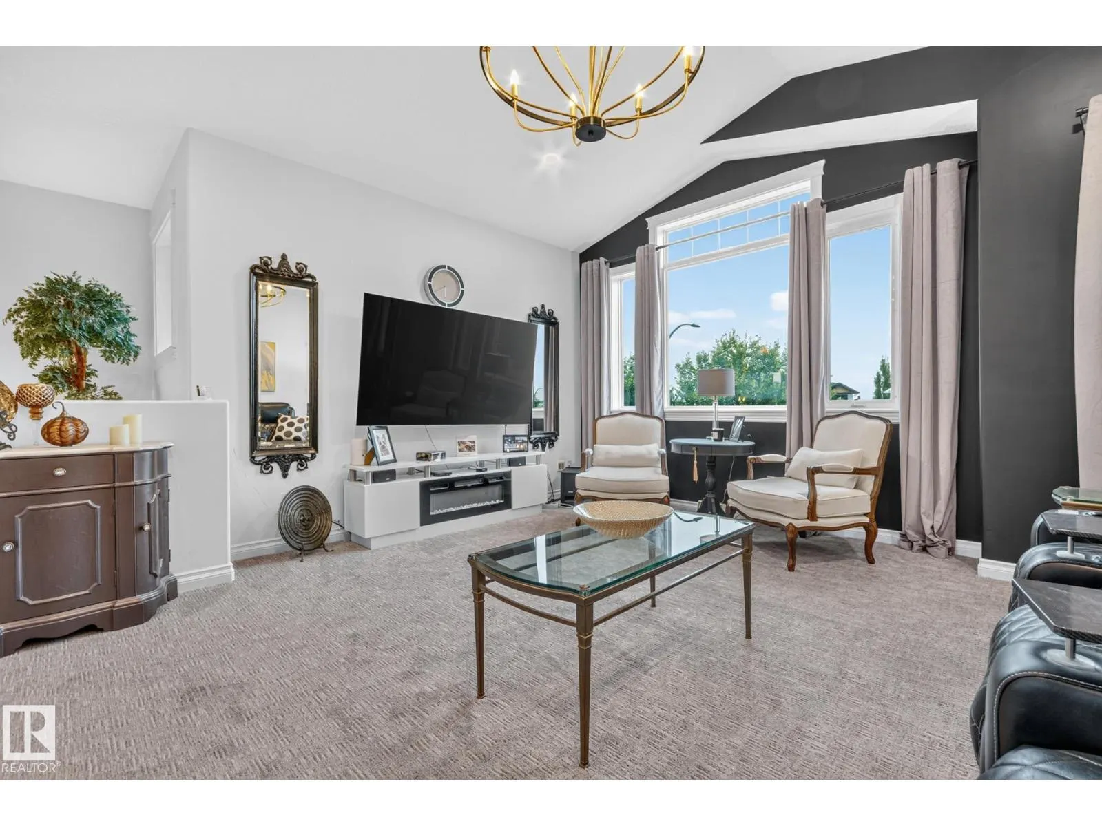 3102 Montrose BV