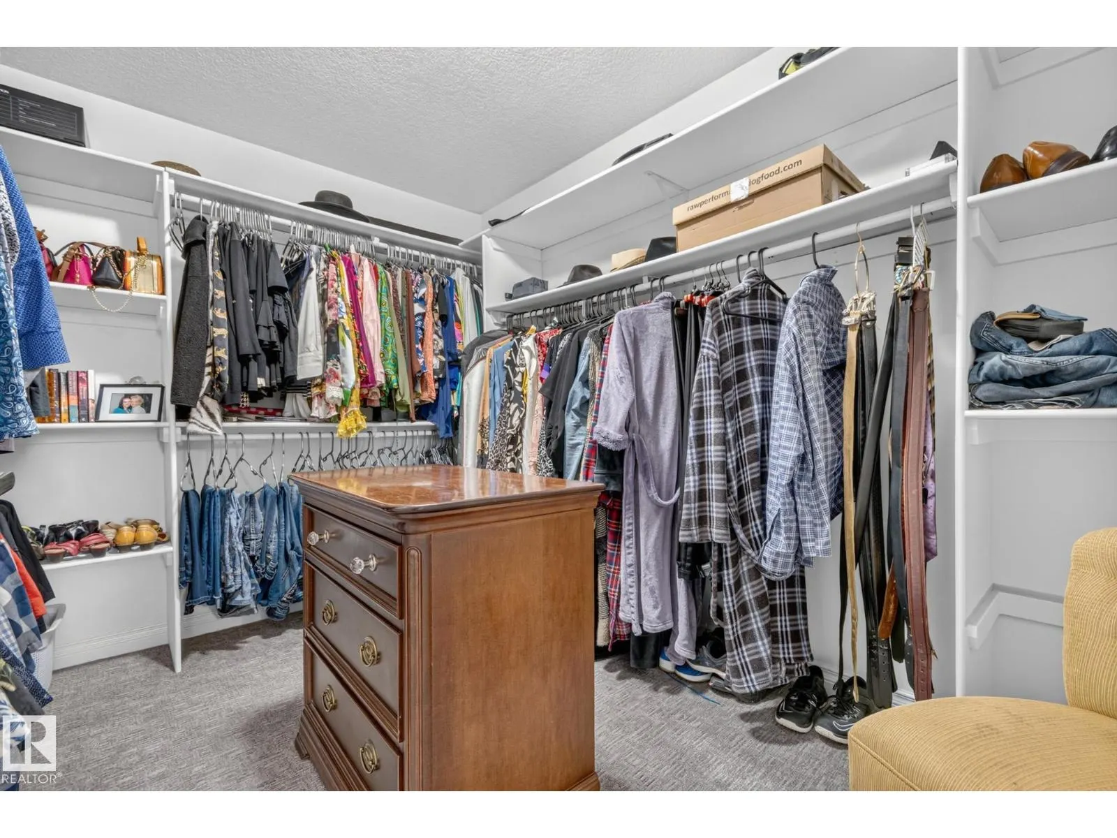 3102 Montrose BV