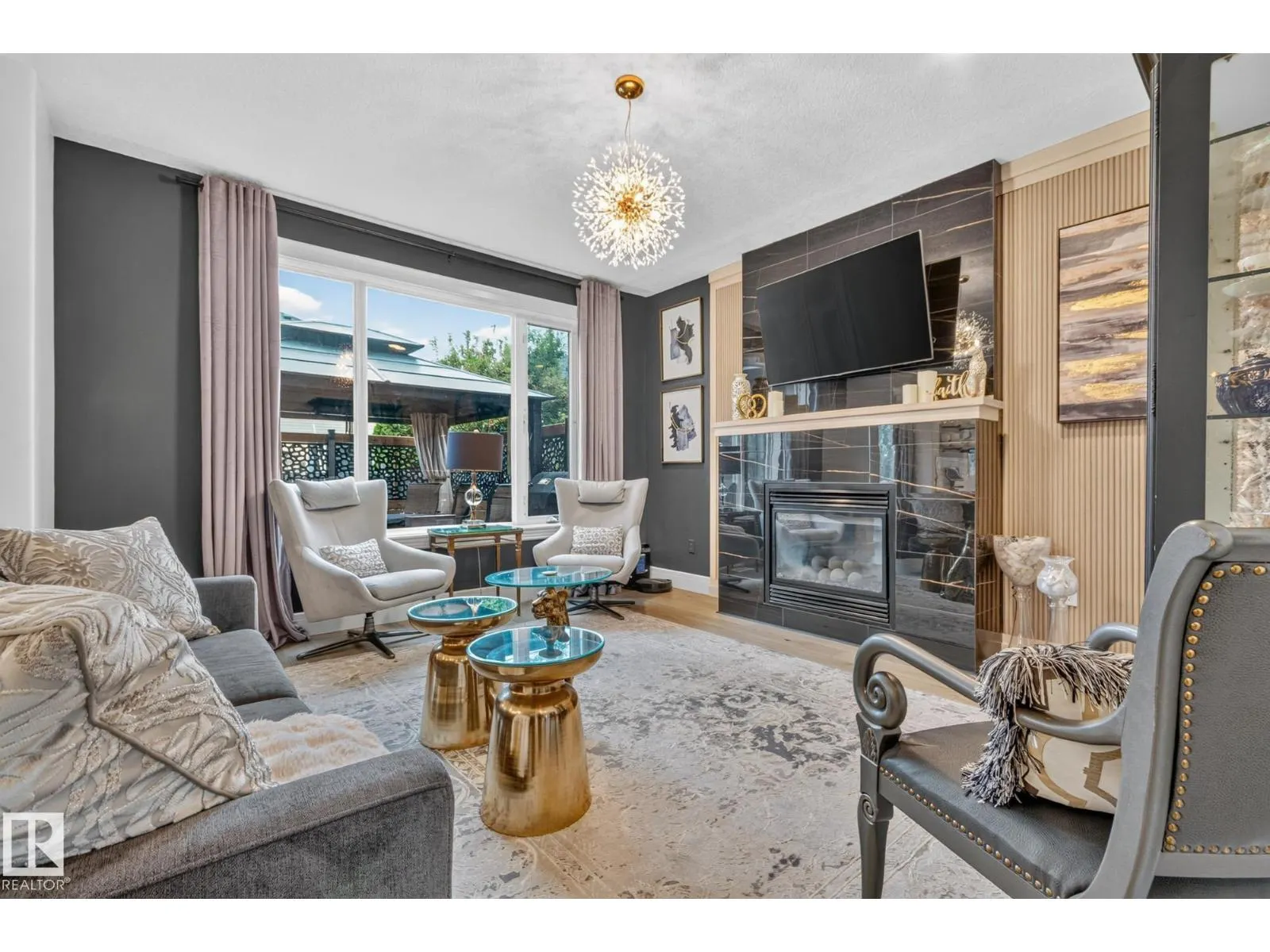 3102 Montrose BV