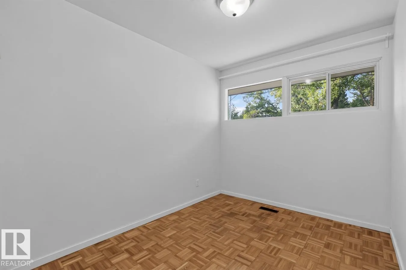 139 JUNIPER AV