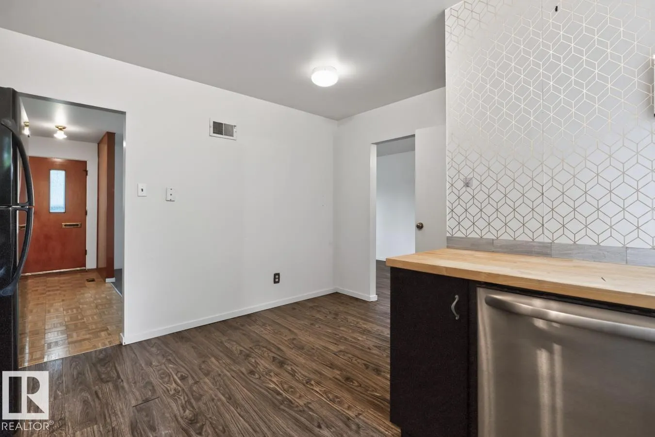 139 JUNIPER AV