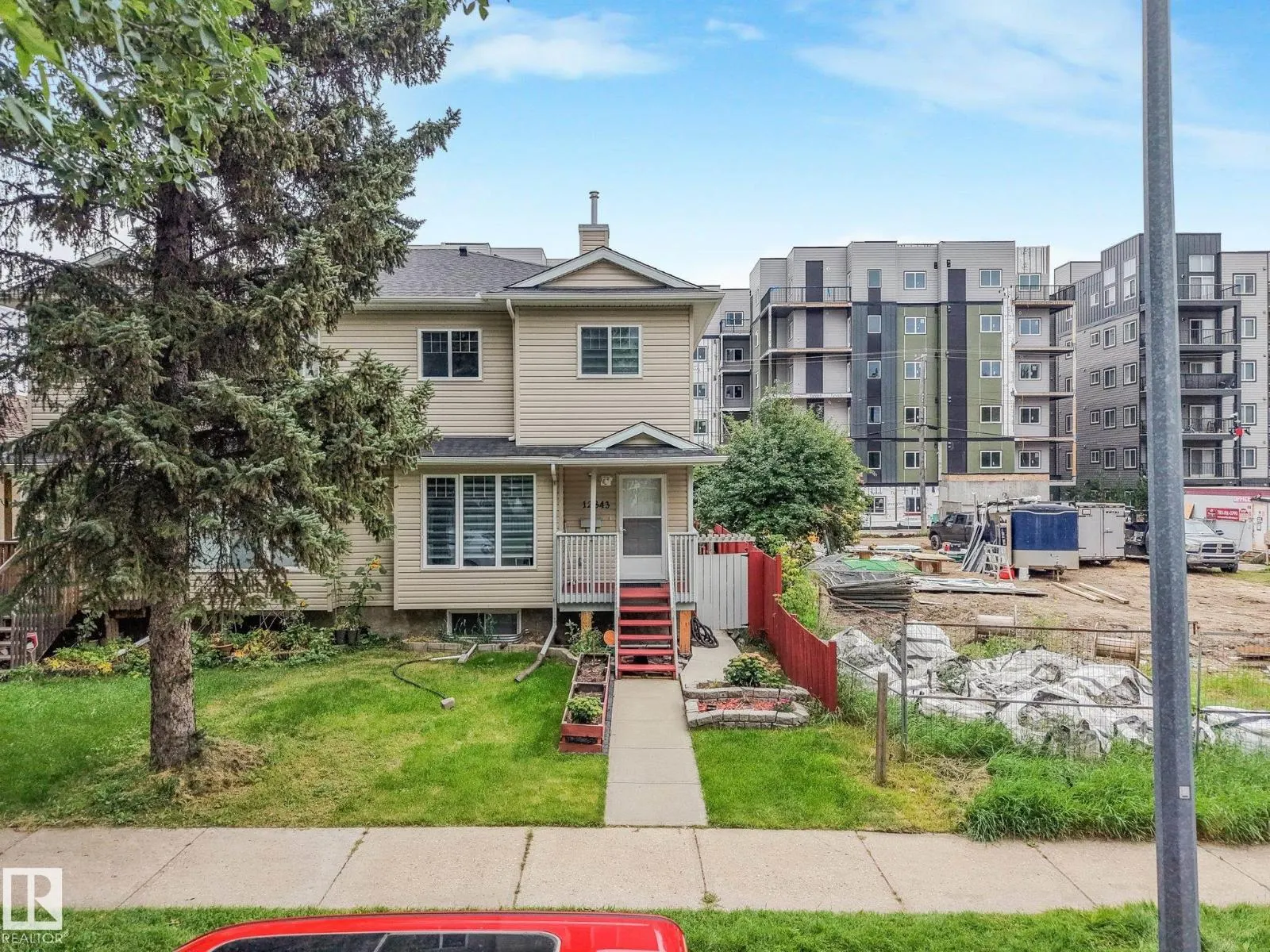 12843 67 ST NW