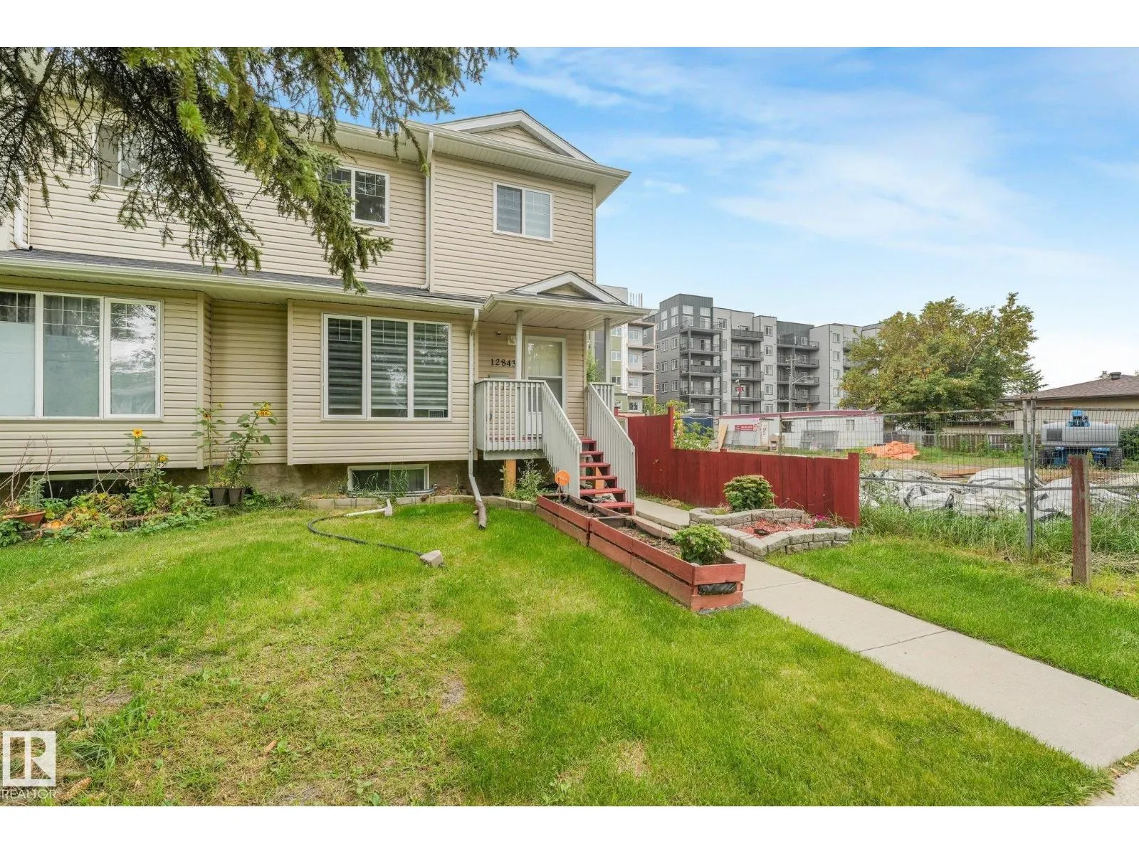 12843 67 ST NW
