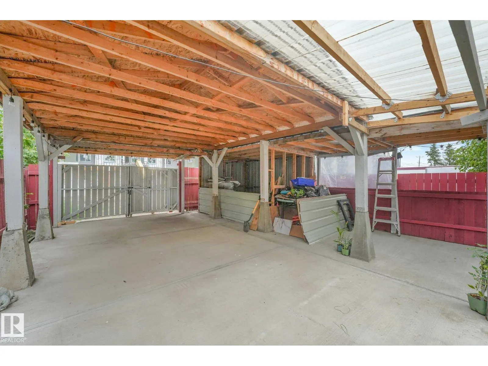 12843 67 ST NW