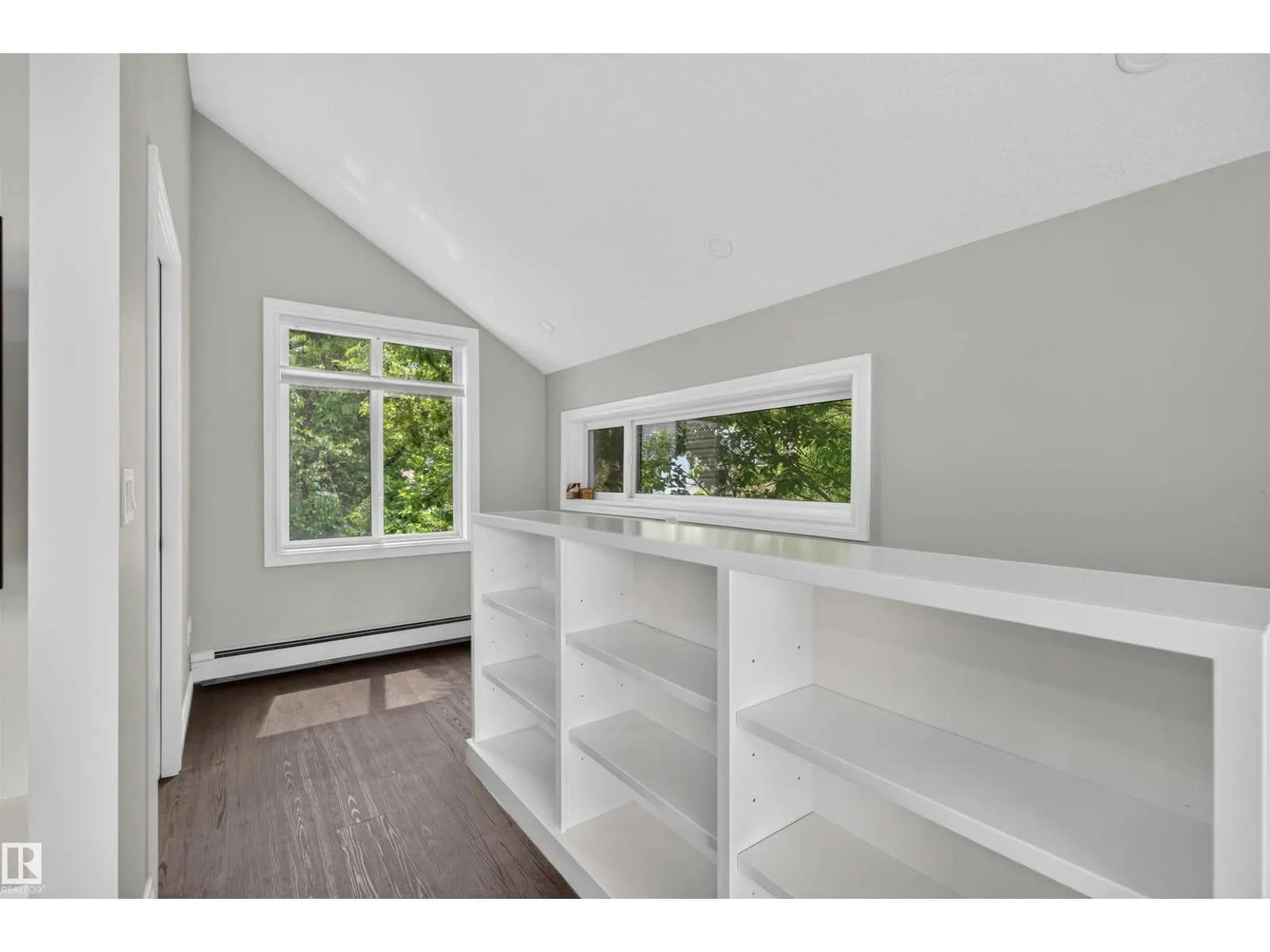 11212 75 AV NW
