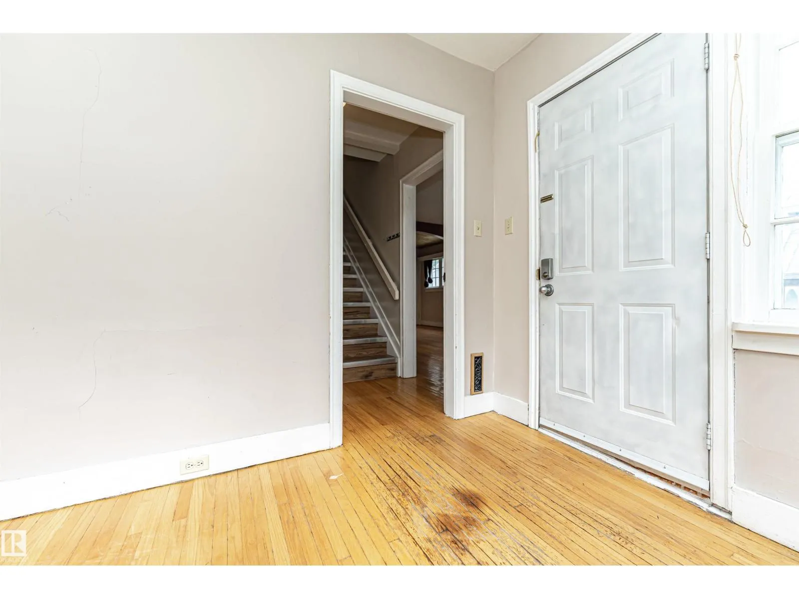 10930 80 AV NW