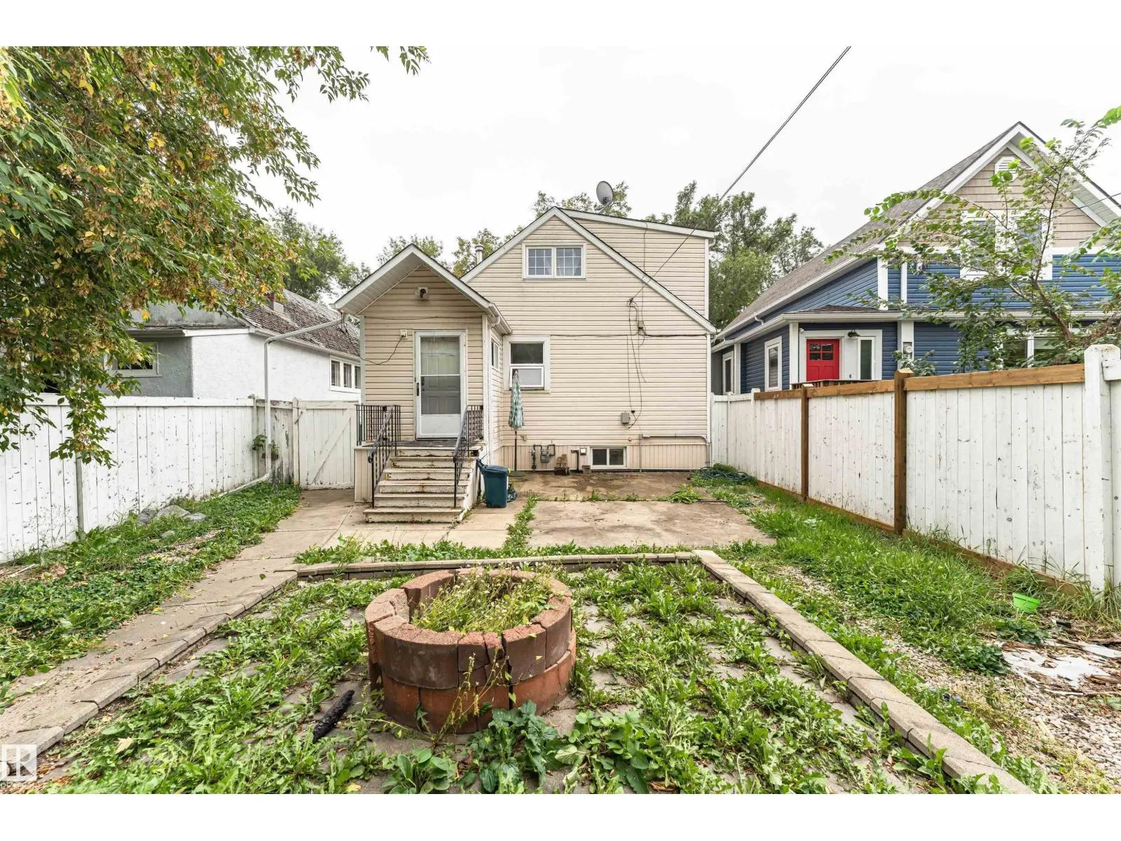 10930 80 AV NW