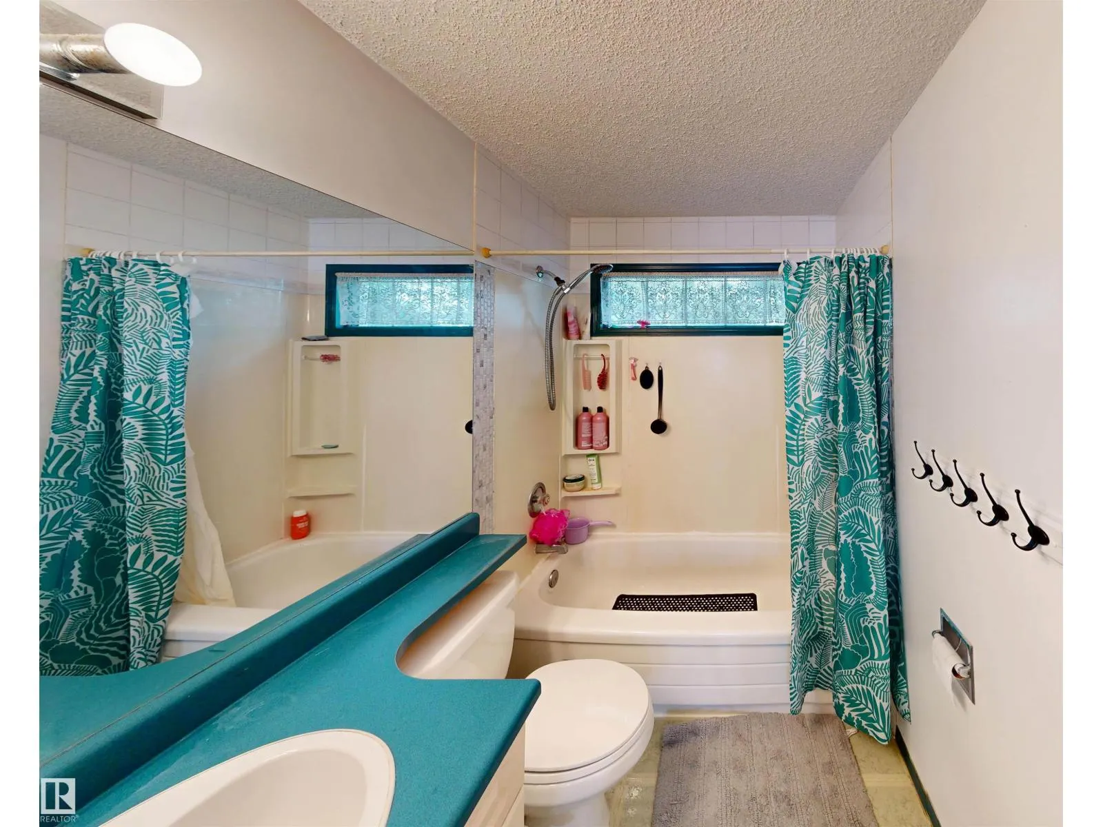10941 81 AV NW