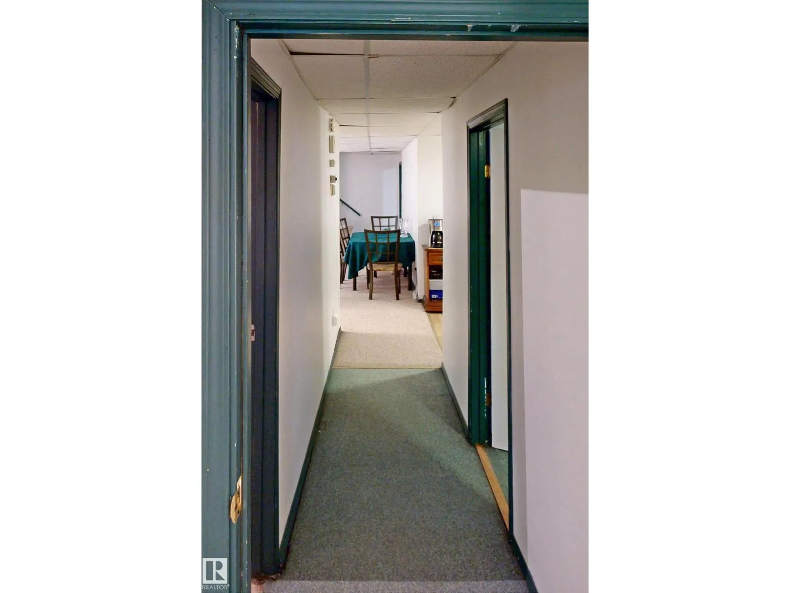 10941 81 AV NW