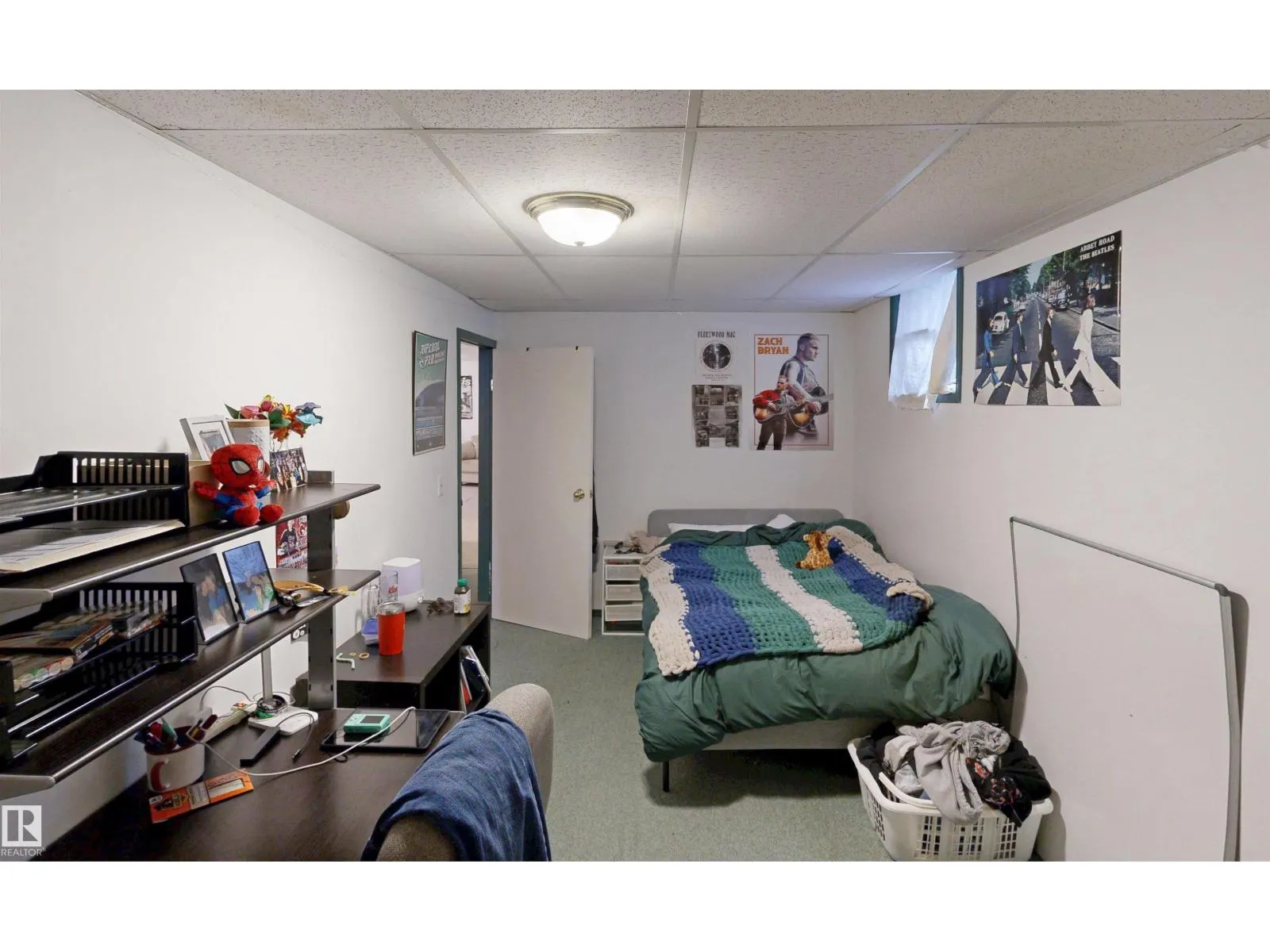 10941 81 AV NW