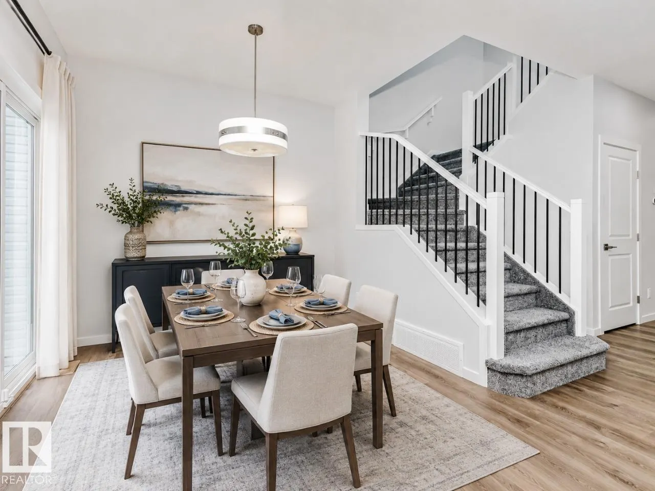 303 Linden LO