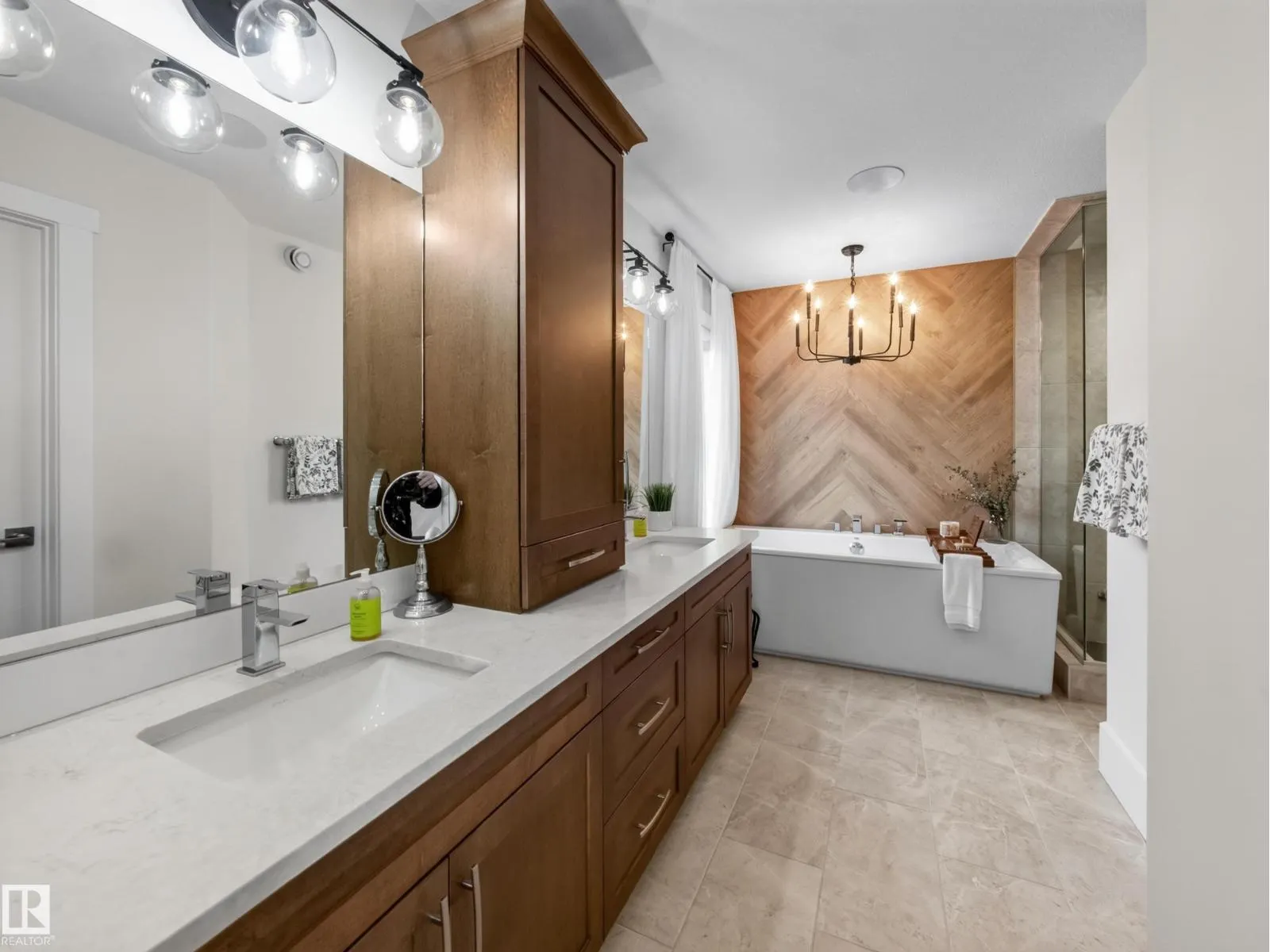 61 AMESBURY WD