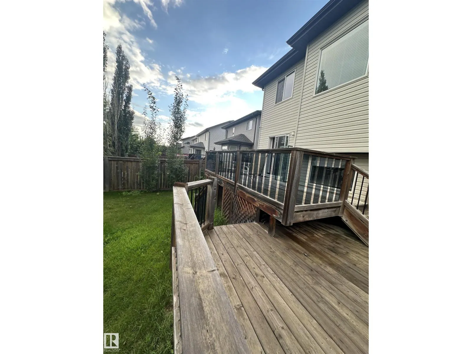 178 WOODBEND WY