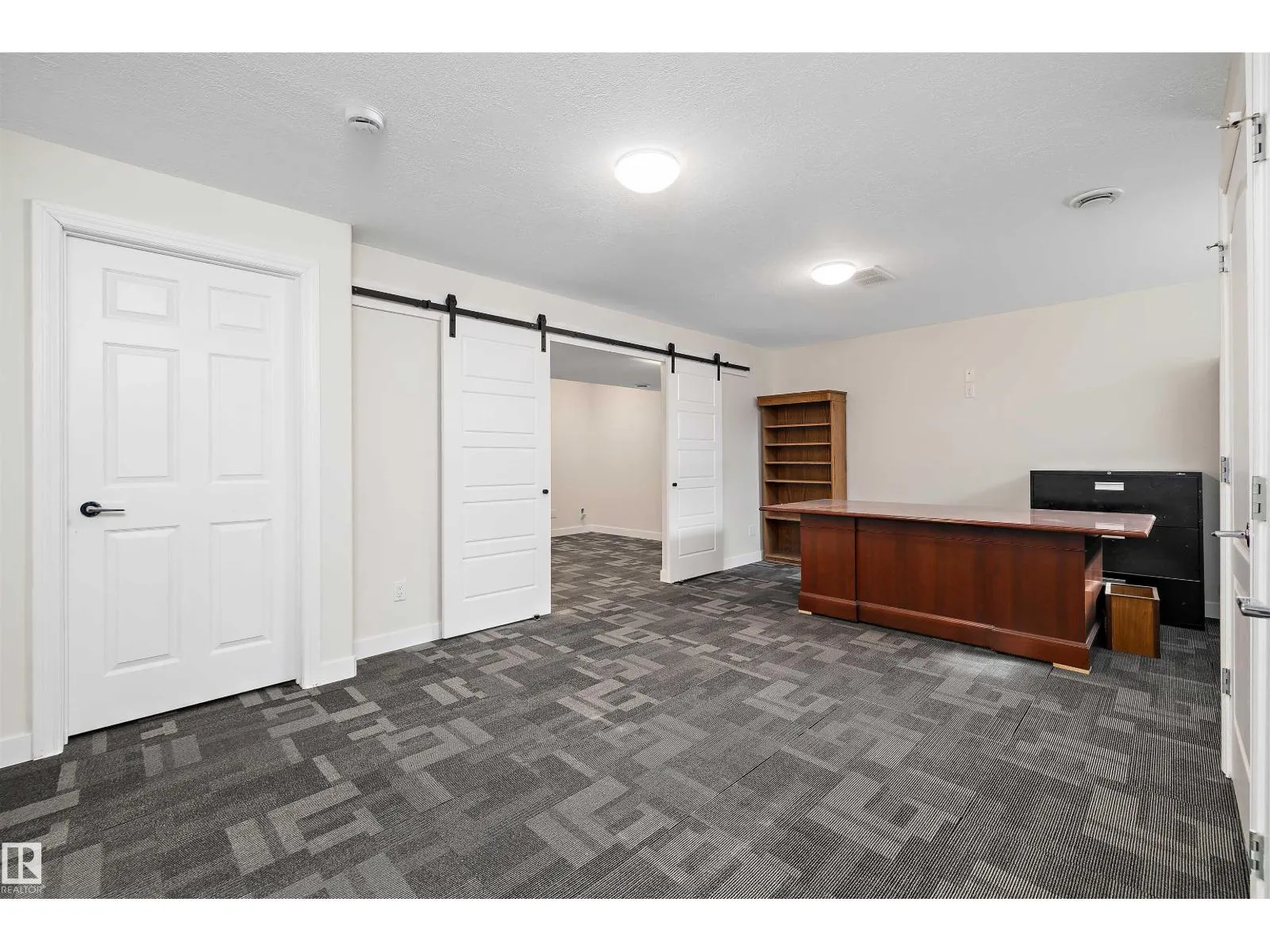 178 WOODBEND WY