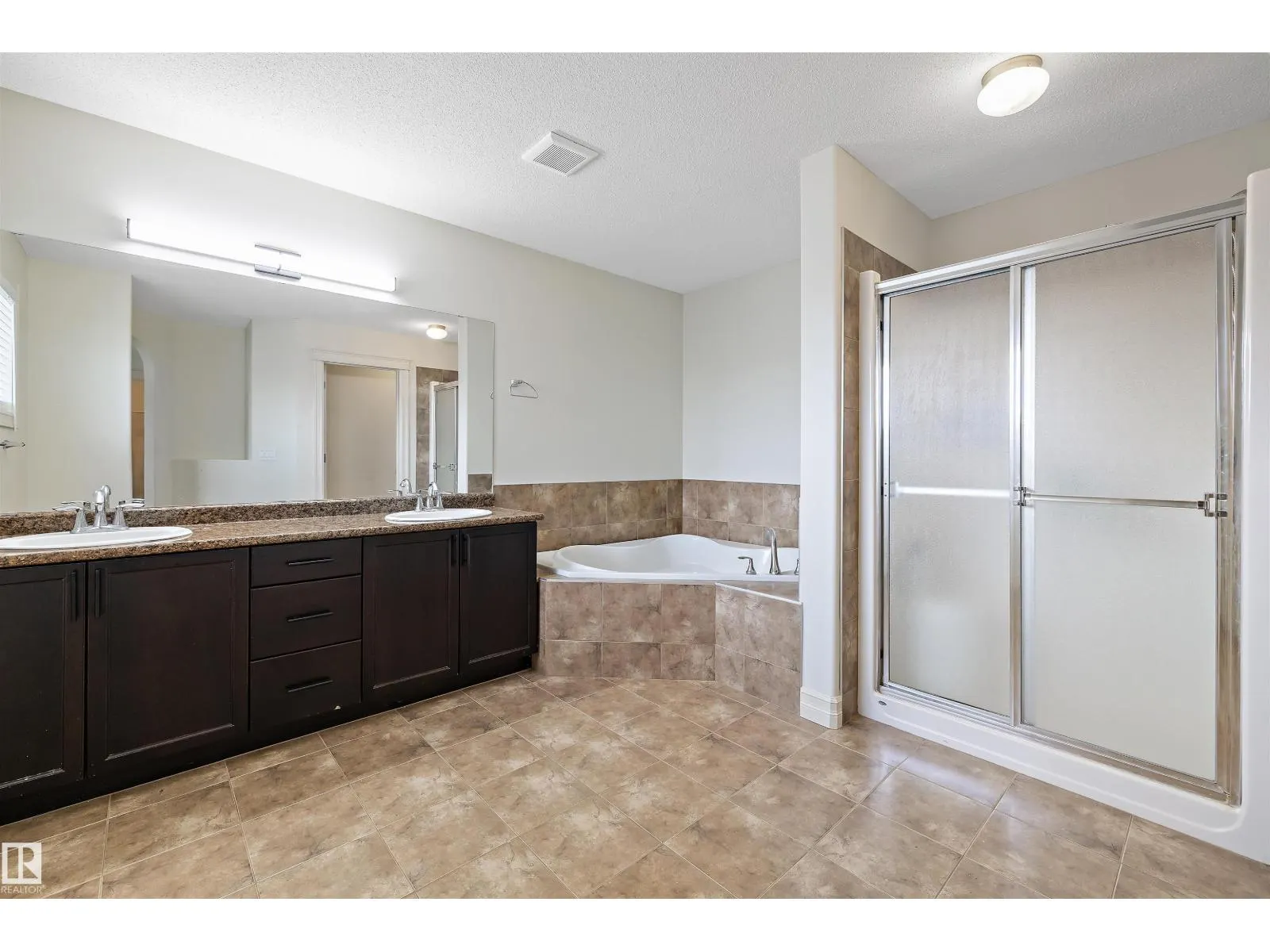 178 WOODBEND WY