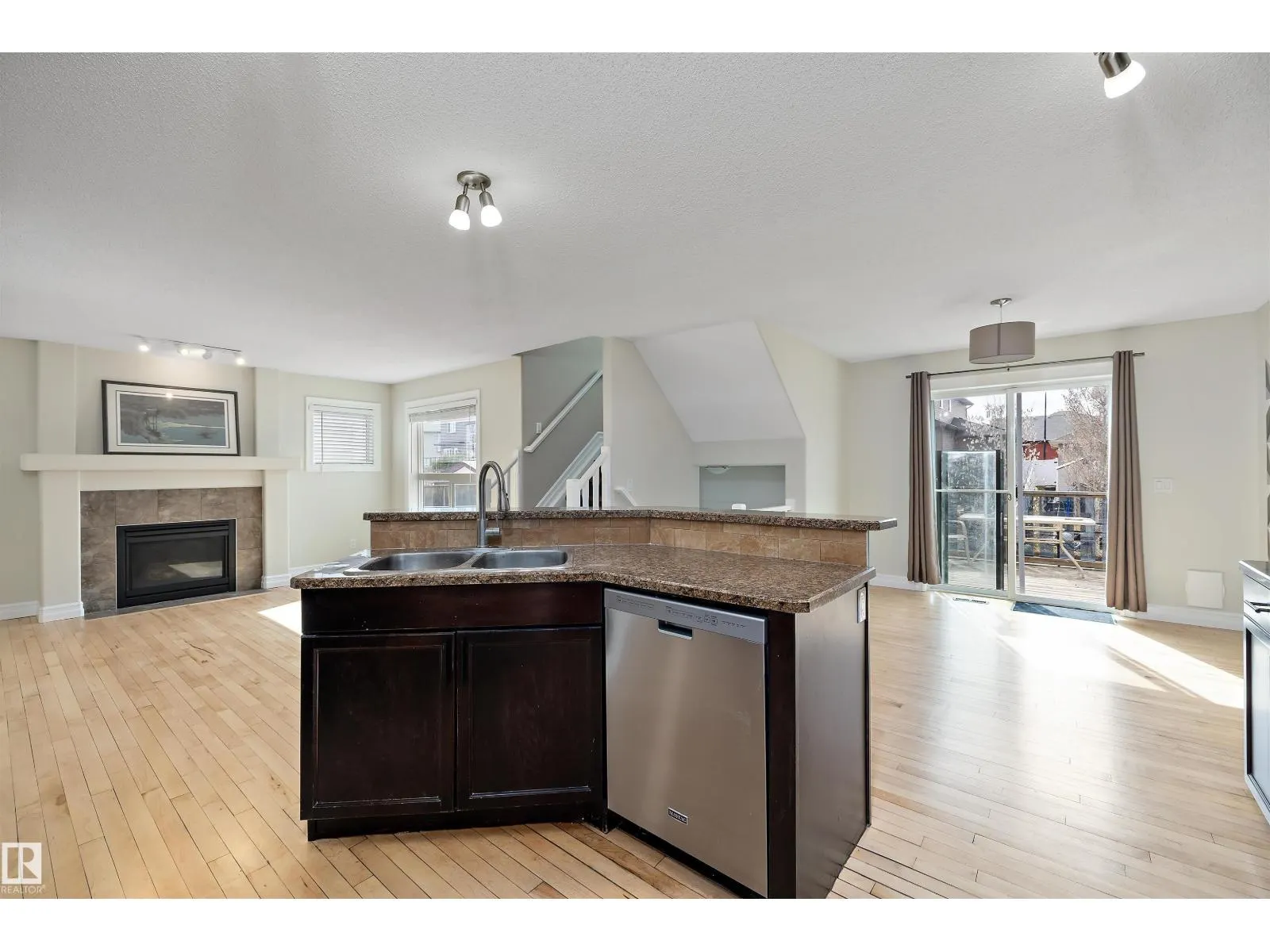 178 WOODBEND WY