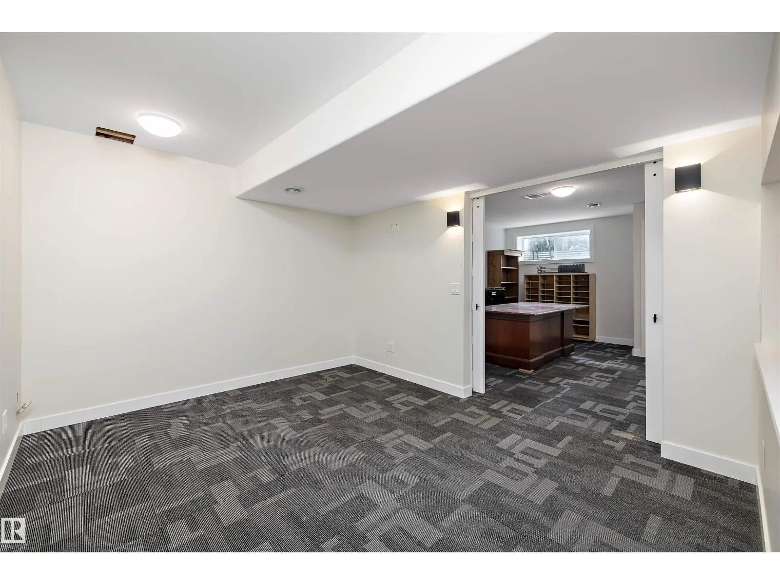 178 WOODBEND WY