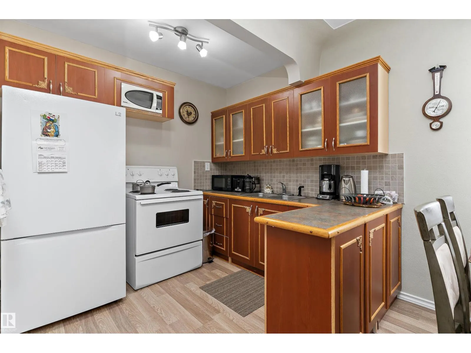 11911 70 ST NW