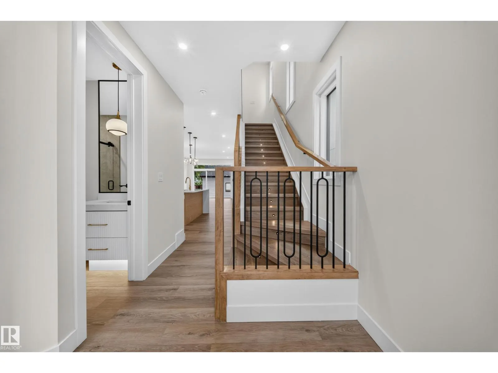 14610 85 AV NW